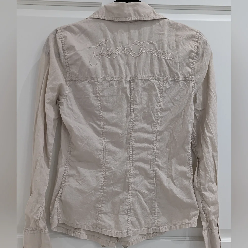 2/$25 Guess Jeans Western Shirt M Tan Pearl Snap Embroidered Logo Button Up - Picture 2 of 4